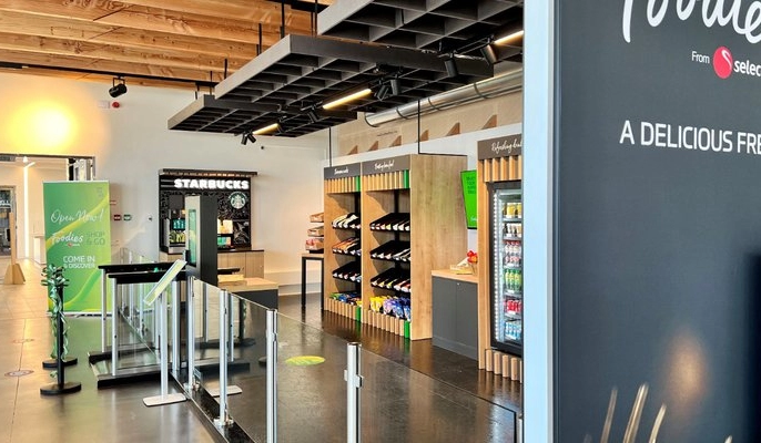 Negozio automatizzato con schermo tattile