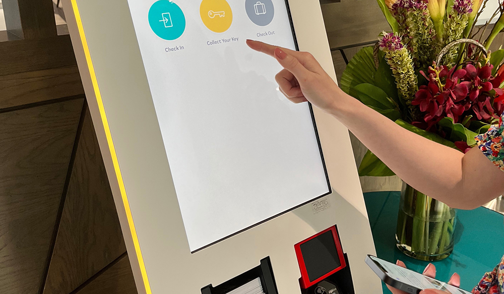 P3 introduce il chiosco per il check-in e il ritiro delle chiavi della camera