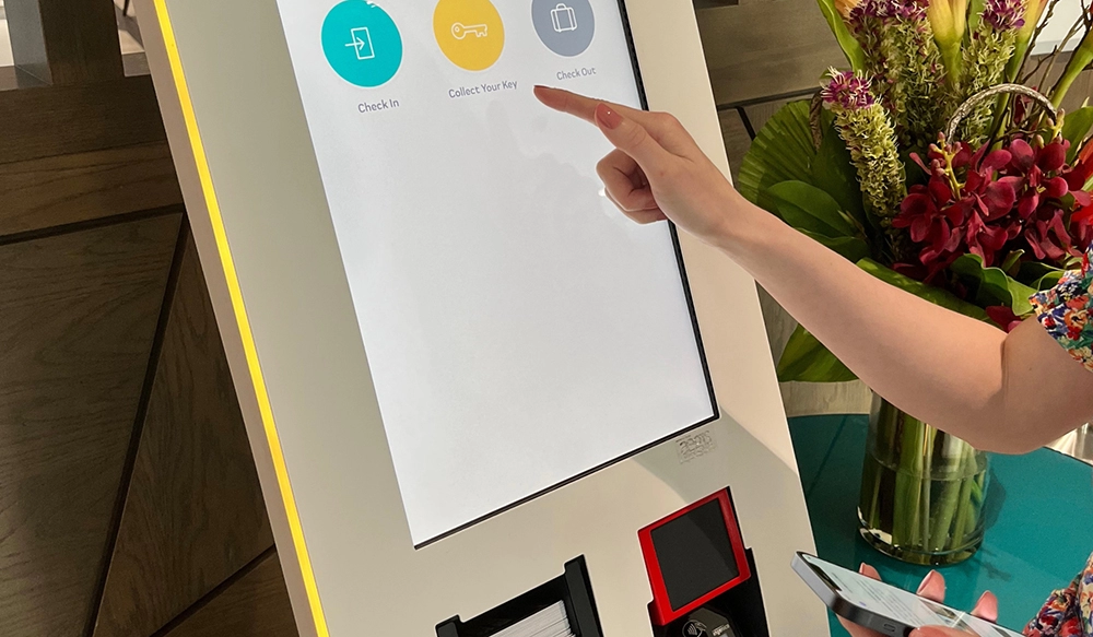P3 introduce il chiosco per il check-in e il ritiro delle chiavi della camera