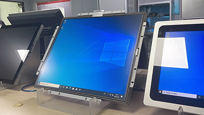 Monitor tattile resistivo (5A)
