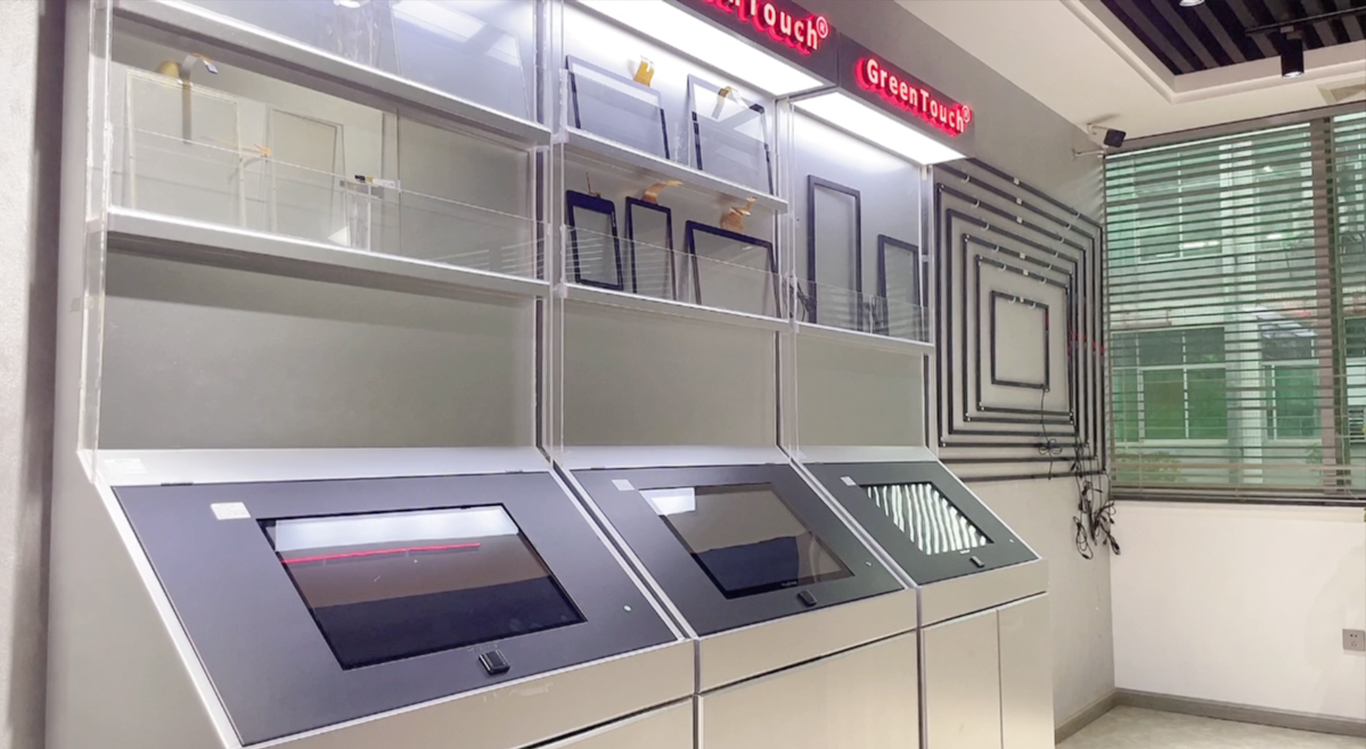 Showroom con schermo touch screen